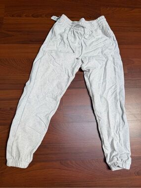 NWT Aritzia TNA Light Gray Terry Jogger Pants